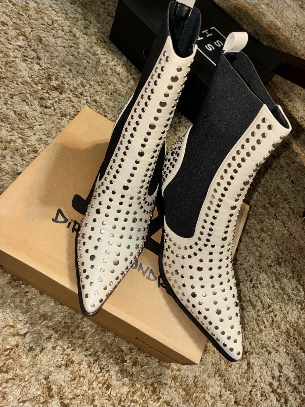 Dirty Laundry White Studded Pointed Chelsea Booties - Picture 2 of 2
